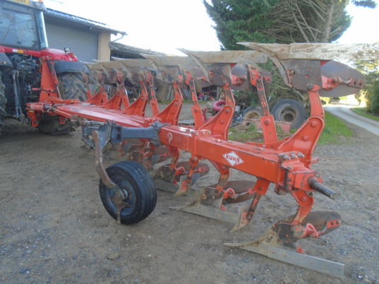 Kuhn MULTIMASTER 150 - Pluh: obrázek 1 Kuhn MULTIMASTER 150 - Pluh: obrázek 1