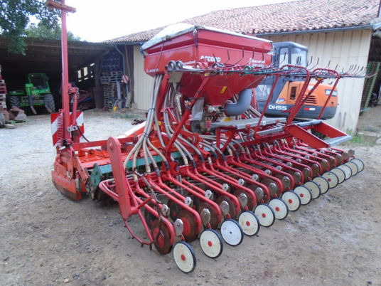 Kverneland das + Kuhn herse rotative - Secí kombinace: obrázek 1 Kverneland das + Kuhn herse rotative - Secí kombinace: obrázek 1