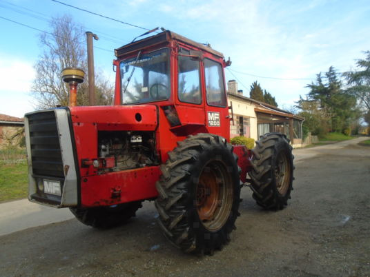 Massey Ferguson 1200 - Traktor: obrázek 3 Massey Ferguson 1200 - Traktor: obrázek 3