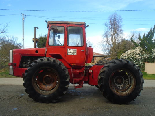 Massey Ferguson 1200 - Traktor: obrázek 1 Massey Ferguson 1200 - Traktor: obrázek 1