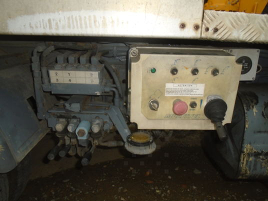 Mazda bongo - Autoplošina: obrázek 5 Mazda bongo - Autoplošina: obrázek 5