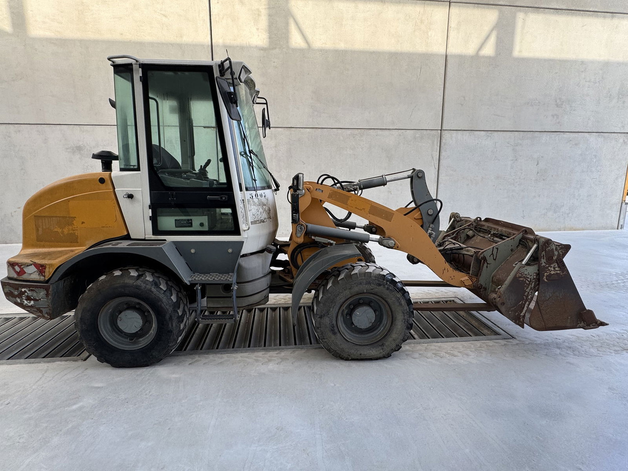 Liebherr L 506 - Kolový nakladač: obrázek 1 Liebherr L 506 - Kolový nakladač: obrázek 1
