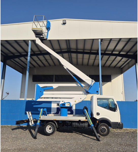 Usado SOCAGE DA320 sobre NISSAN CABSTAR 35.12 - Pracovní plošina: obrázek 3 Usado SOCAGE DA320 sobre NISSAN CABSTAR 35.12 - Pracovní plošina: obrázek 3