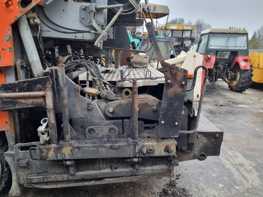 ABG Titan 8820 - Finišér: obrázek 4 ABG Titan 8820 - Finišér: obrázek 4
