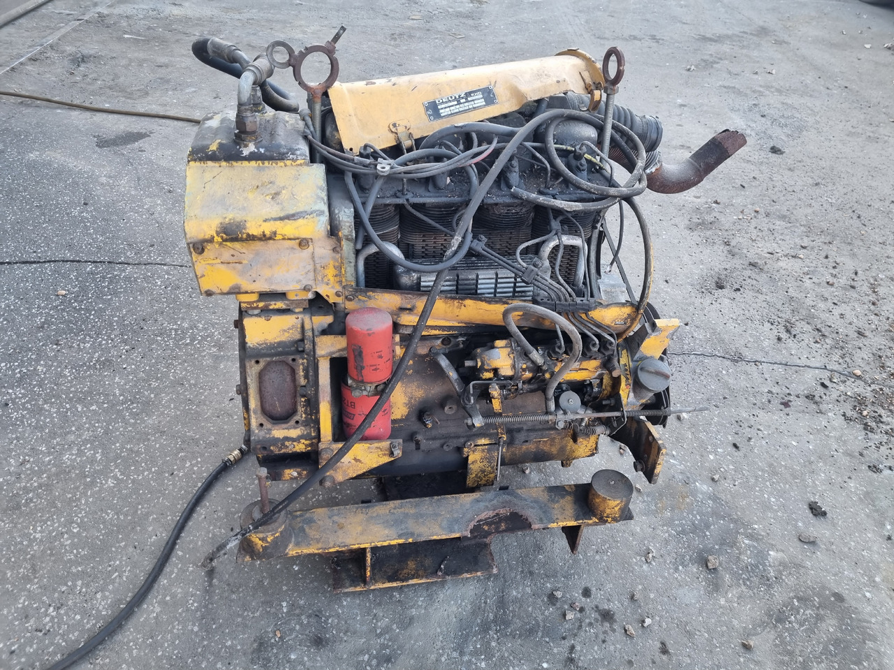 DEUTZ F4L912 - Motor pro Stavební technika: obrázek 4 DEUTZ F4L912 - Motor pro Stavební technika: obrázek 4