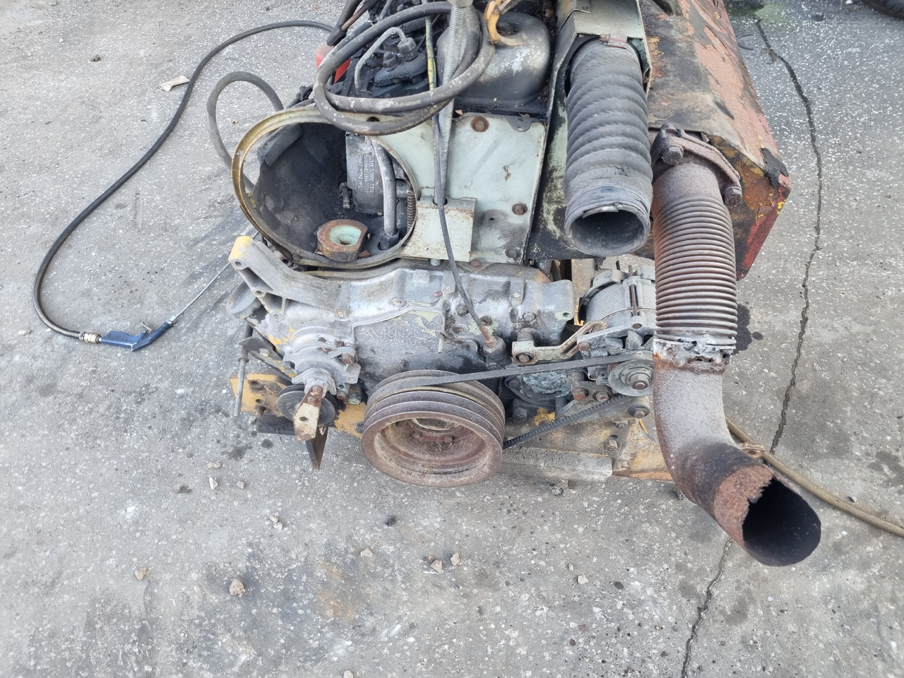 DEUTZ F4L912 - Motor pro Stavební technika: obrázek 2 DEUTZ F4L912 - Motor pro Stavební technika: obrázek 2