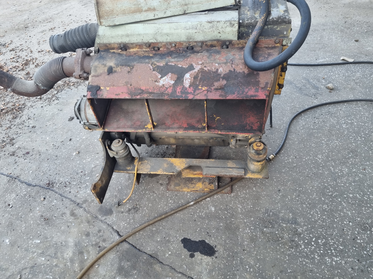 DEUTZ F4L912 - Motor pro Stavební technika: obrázek 3 DEUTZ F4L912 - Motor pro Stavební technika: obrázek 3