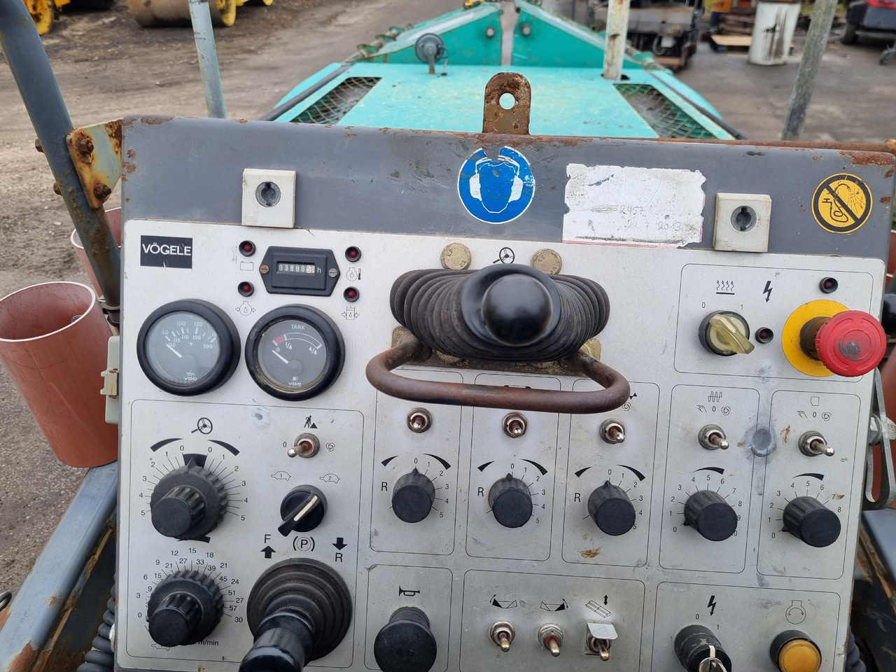 VÖGELE SUPER 800 - Finišér: obrázek 4 VÖGELE SUPER 800 - Finišér: obrázek 4