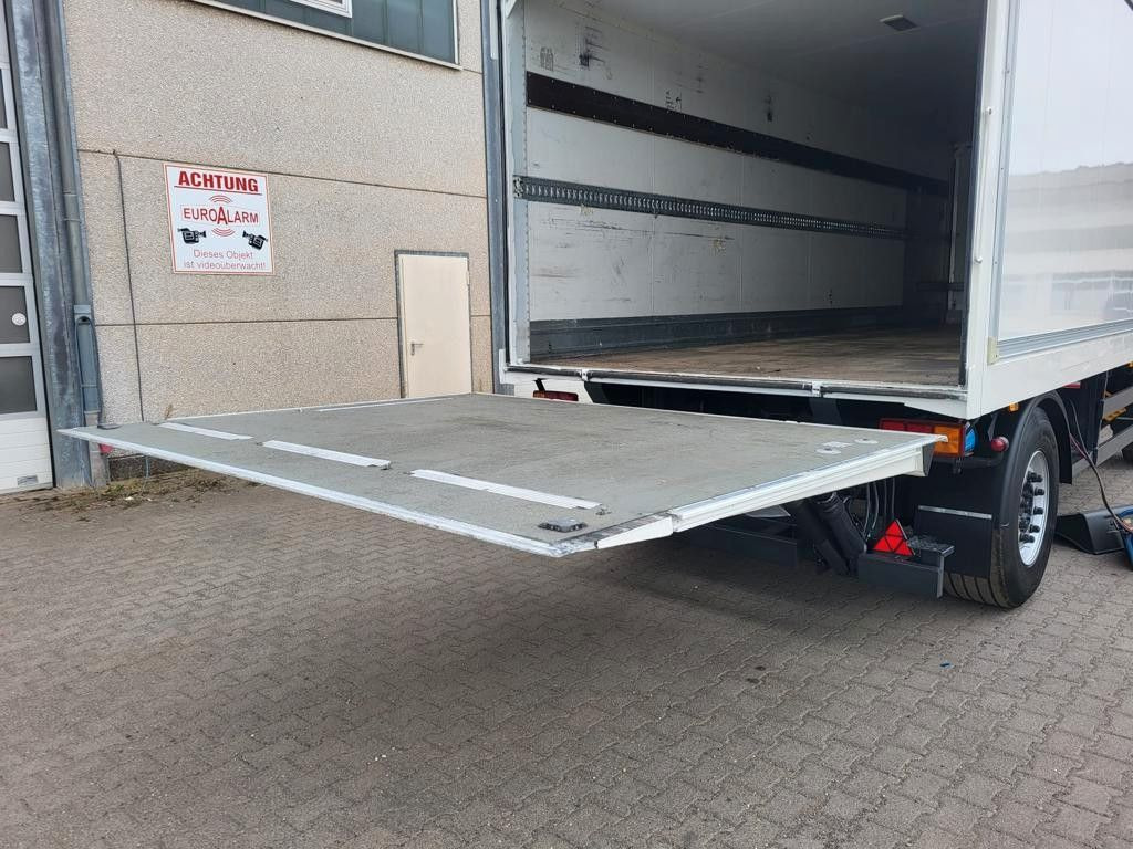 Diversen Drehschemel Vermietung möglich LBW Durchladbar Drehschemel Vermietung möglich LBW Durchladbar - Skříňový přívěs: obrázek 4 Diversen Drehschemel Vermietung möglich LBW Durchladbar Drehschemel Vermietung möglich LBW Durchladbar - Skříňový přívěs: obrázek 4