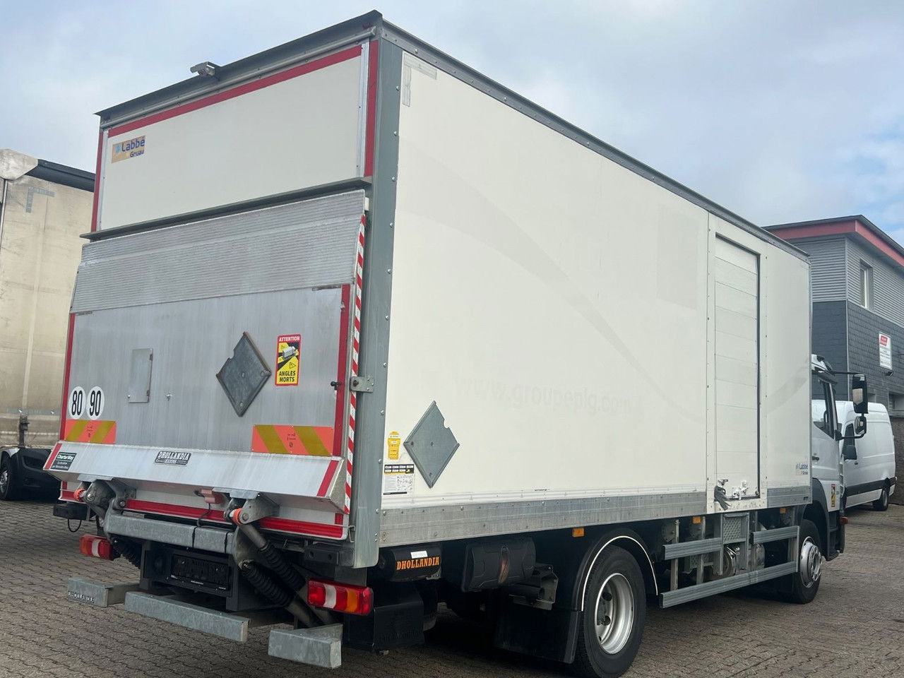 Mercedes-Benz Atego 1218 L Classic-Vermietung möglich-ADR-LBW - Skříňový nákladní auto: obrázek 3 Mercedes-Benz Atego 1218 L Classic-Vermietung möglich-ADR-LBW - Skříňový nákladní auto: obrázek 3