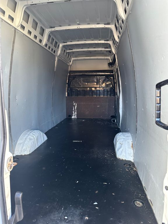 Iveco Daily 35S14 MAXI L4H3 HiMatic - Furgon: obrázek 5 Iveco Daily 35S14 MAXI L4H3 HiMatic - Furgon: obrázek 5