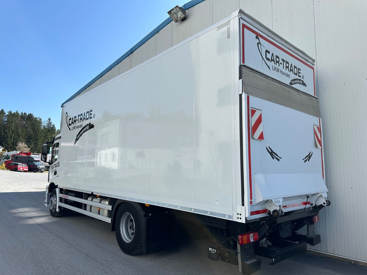 Mercedes-Benz Actros 1833 Koffer/LBW - Skříňový nákladní auto: obrázek 4 Mercedes-Benz Actros 1833 Koffer/LBW - Skříňový nákladní auto: obrázek 4