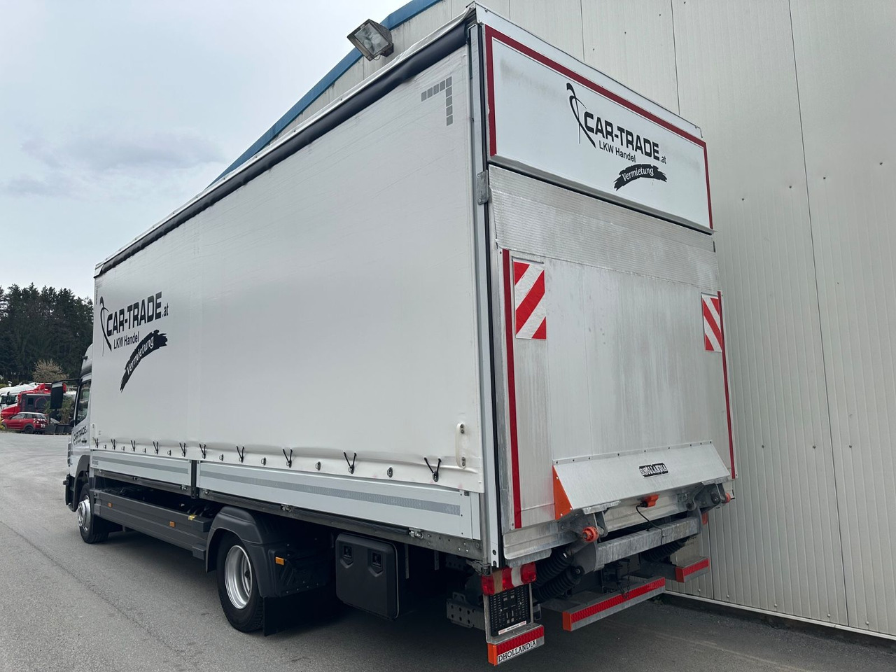 Mercedes-Benz Atego 1524 BigSpace LBW Navi/Kamera - Plachtový nákladní auto: obrázek 4 Mercedes-Benz Atego 1524 BigSpace LBW Navi/Kamera - Plachtový nákladní auto: obrázek 4