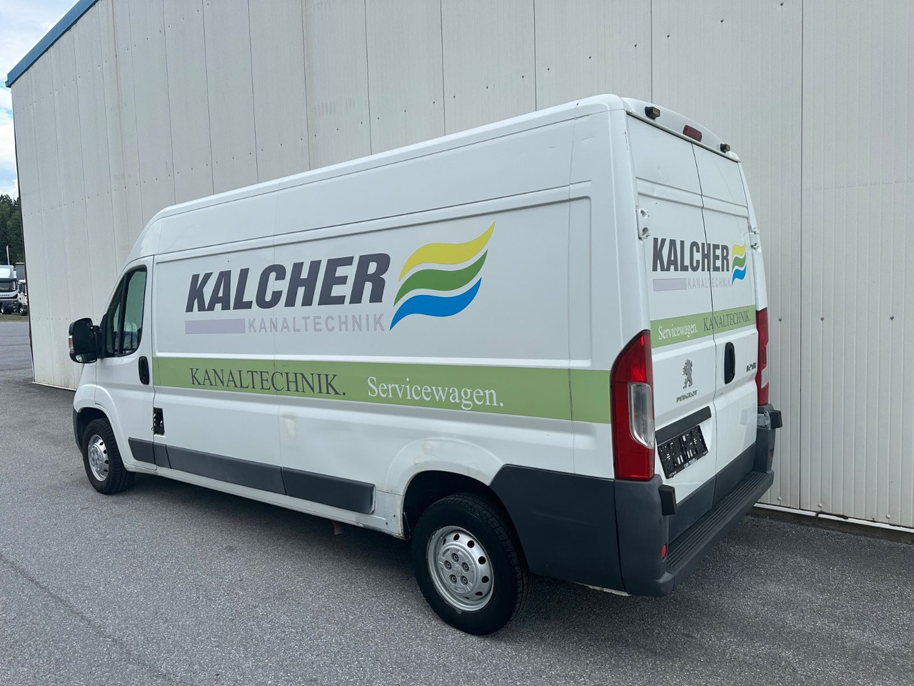 Peugeot Boxer 2,0 HDI Klima AluAusbau L4H2 - Furgon: obrázek 4 Peugeot Boxer 2,0 HDI Klima AluAusbau L4H2 - Furgon: obrázek 4