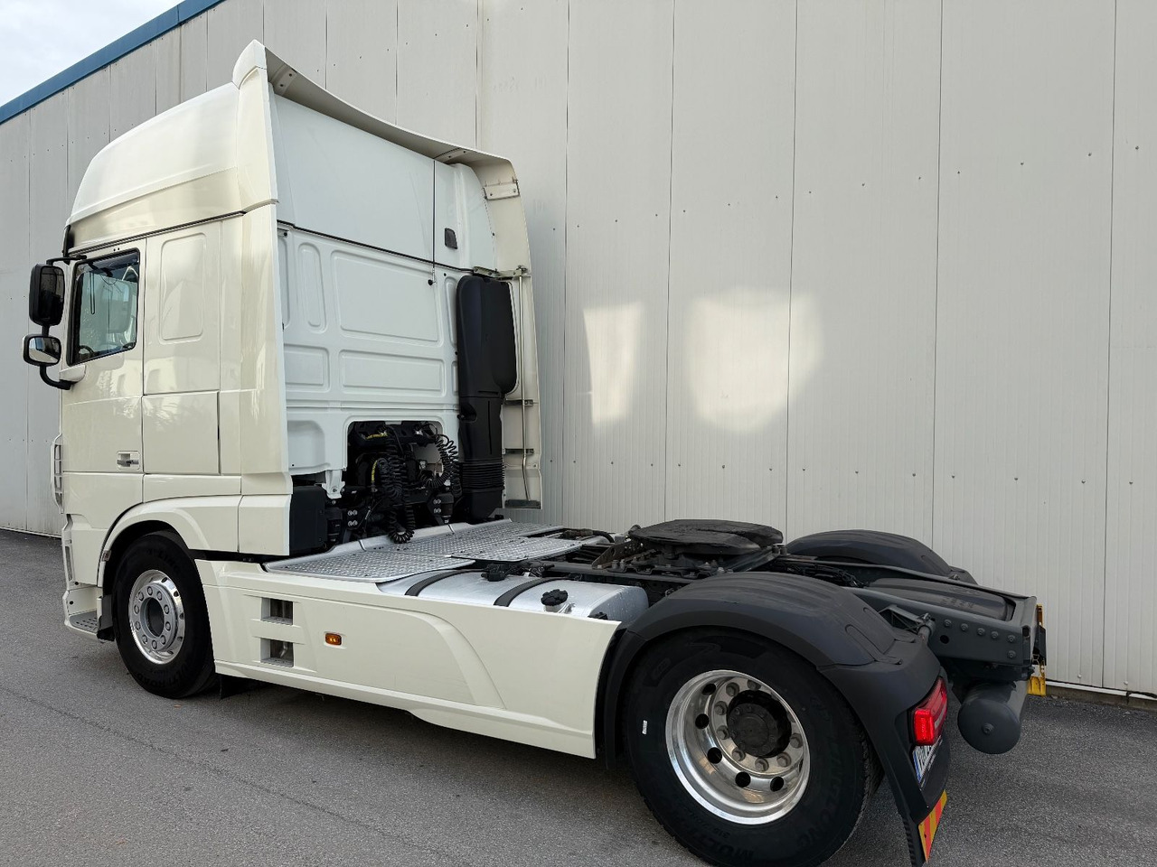 DAF XF 530 Vollausstattung Vollluft 2l-Hydraulik - Tahač: obrázek 4 DAF XF 530 Vollausstattung Vollluft 2l-Hydraulik - Tahač: obrázek 4