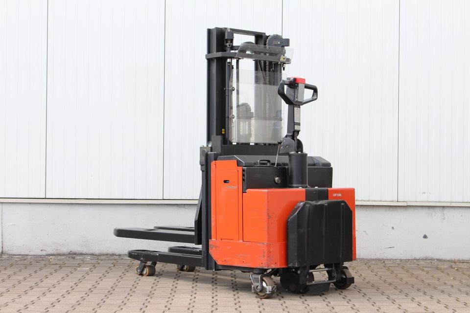 BT LSF1250 Triplex mit Initialhub - Stohovací vozík: obrázek 2 BT LSF1250 Triplex mit Initialhub - Stohovací vozík: obrázek 2