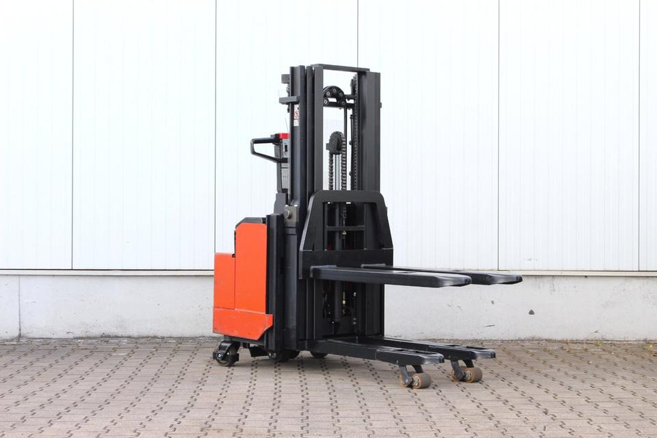 BT LSF1250 Triplex mit Initialhub - Stohovací vozík: obrázek 5 BT LSF1250 Triplex mit Initialhub - Stohovací vozík: obrázek 5