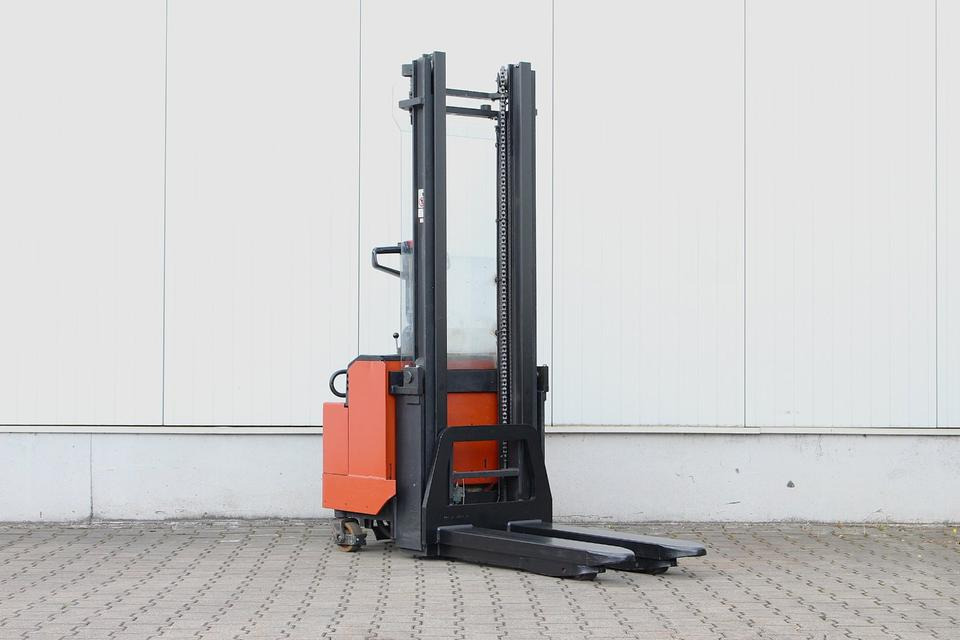 BT LSV1250 - 3400mm - Stohovací vozík: obrázek 4 BT LSV1250 - 3400mm - Stohovací vozík: obrázek 4