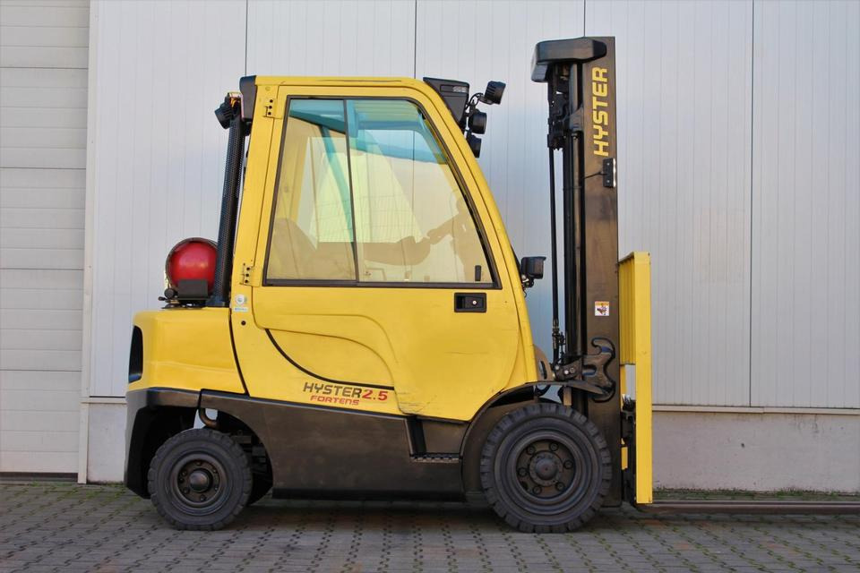 HYSTER H2.5FT Gas 2500kg Kabine 2018 Stapler UVV ✅ - Plynový vysokozdvižný vozík: obrázek 5 HYSTER H2.5FT Gas 2500kg Kabine 2018 Stapler UVV ✅ - Plynový vysokozdvižný vozík: obrázek 5