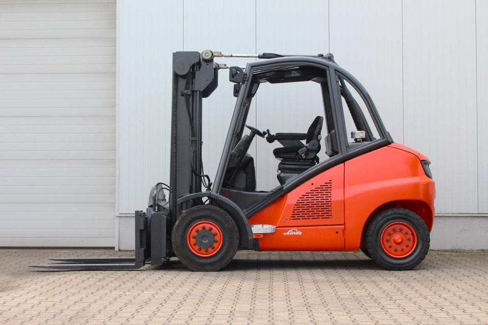 LINDE H50D Diesel mit Drehgerät - Dieselový vysokozdvižný vozík: obrázek 2 LINDE H50D Diesel mit Drehgerät - Dieselový vysokozdvižný vozík: obrázek 2