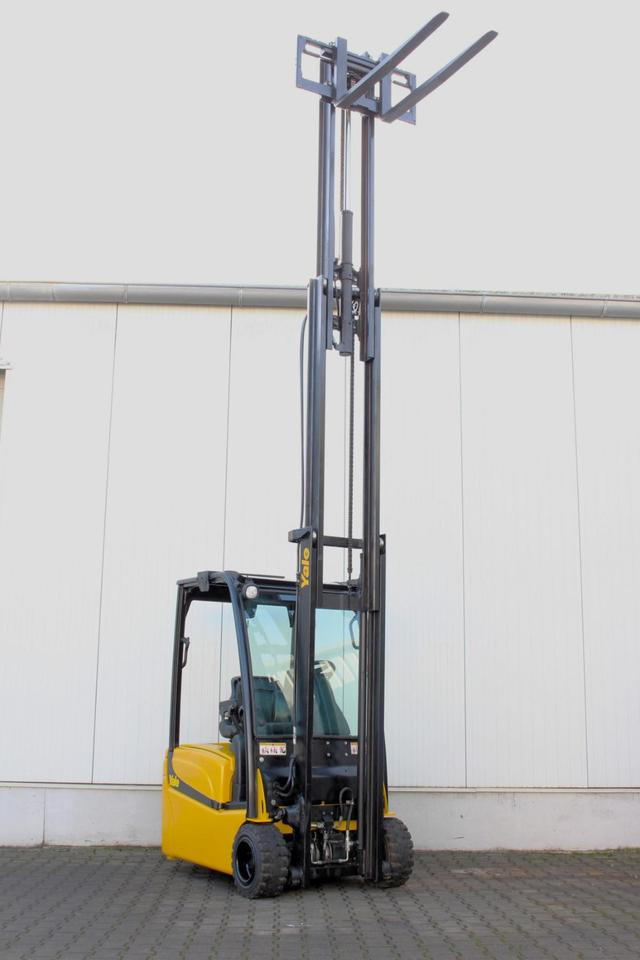 Elektrický vysokozdvižný vozík YALE ERP18VT Triplex 5,2m 1800kg: obrázek 16