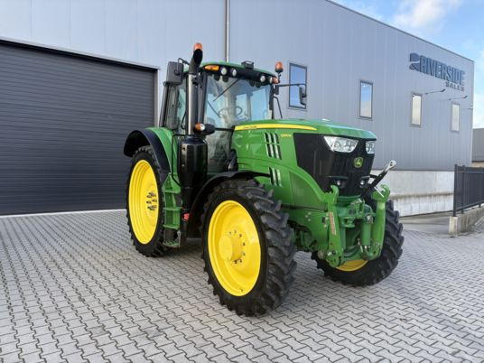 Traktor John Deere 6195M: obrázek 1