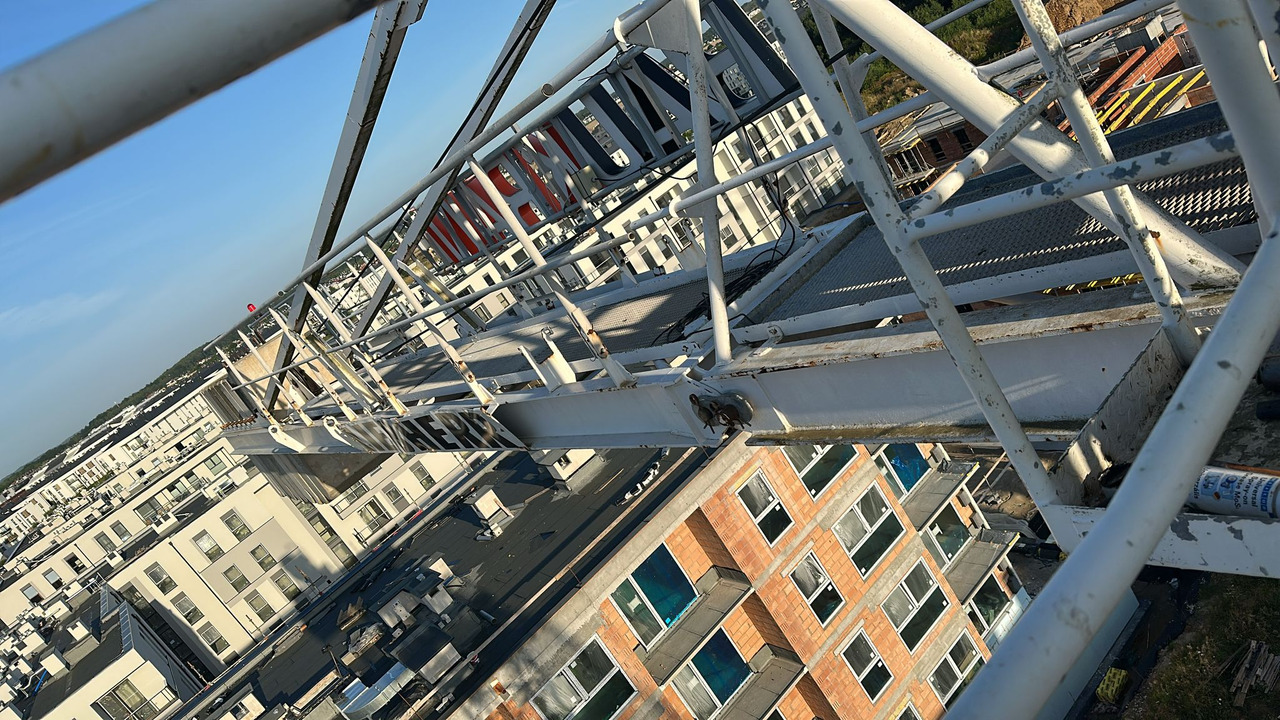 Liebherr 130 EC-B6 FR.Tronic - Věžový jeřáb: obrázek 2 Liebherr 130 EC-B6 FR.Tronic - Věžový jeřáb: obrázek 2