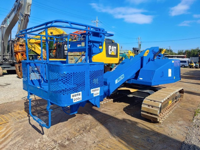 AICHI SR10A - Teleskopická plošina: obrázek 1 AICHI SR10A - Teleskopická plošina: obrázek 1