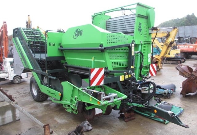 AVR SPIRIT6100 - Bramborový kombajn: obrázek 1 AVR SPIRIT6100 - Bramborový kombajn: obrázek 1