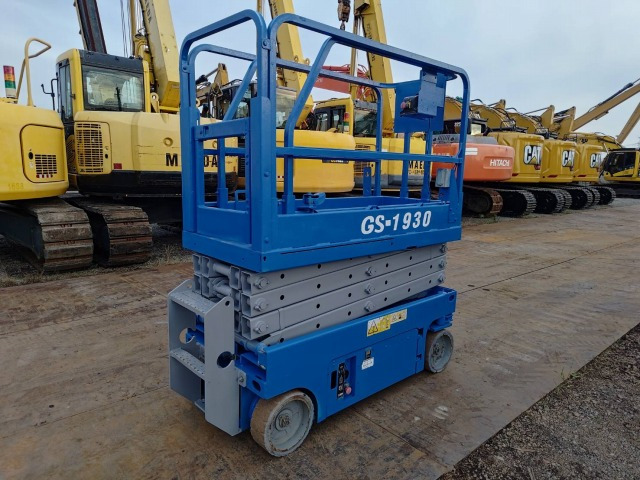 GENIE GS-1930 - Nůžková plošina: obrázek 5 GENIE GS-1930 - Nůžková plošina: obrázek 5