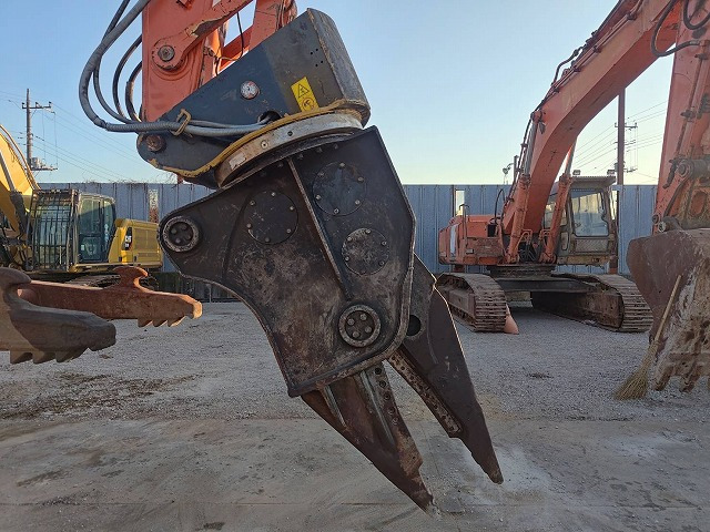 Pásové rýpadlo HITACHI ZX225USRLCMH-5B: obrázek 11