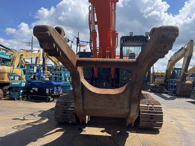 Pásové rýpadlo HITACHI ZX225USRLCMH-5B: obrázek 16