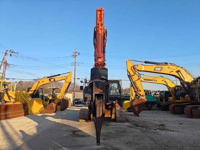 Pásové rýpadlo HITACHI ZX225USRLCMH-5B: obrázek 8