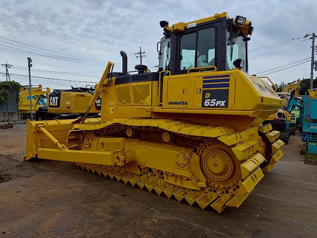 KOMATSU D65PX-18 - Buldozer: obrázek 3 KOMATSU D65PX-18 - Buldozer: obrázek 3