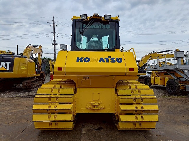 KOMATSU D65PX-18 - Buldozer: obrázek 4 KOMATSU D65PX-18 - Buldozer: obrázek 4