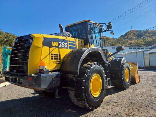 KOMATSU WA380-8 - Kolový nakladač: obrázek 5 KOMATSU WA380-8 - Kolový nakladač: obrázek 5