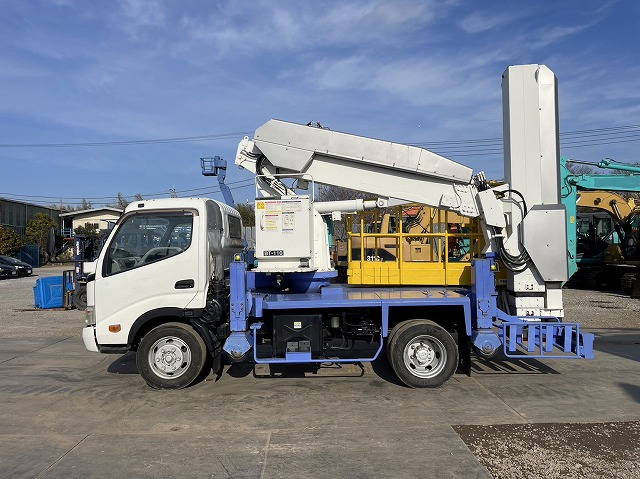 TADANO BT-110-1 - Autoplošina: obrázek 2 TADANO BT-110-1 - Autoplošina: obrázek 2