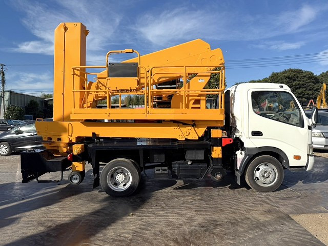 Autoplošina TADANO BT-200-2: obrázek 6 Autoplošina TADANO BT-200-2: obrázek 6