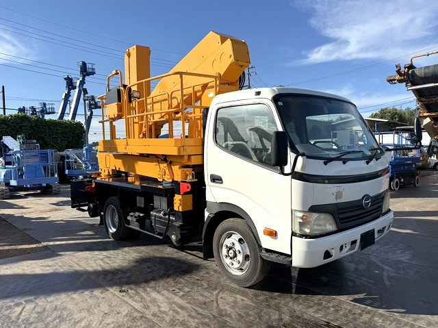 Autoplošina TADANO BT-200-2: obrázek 7 Autoplošina TADANO BT-200-2: obrázek 7