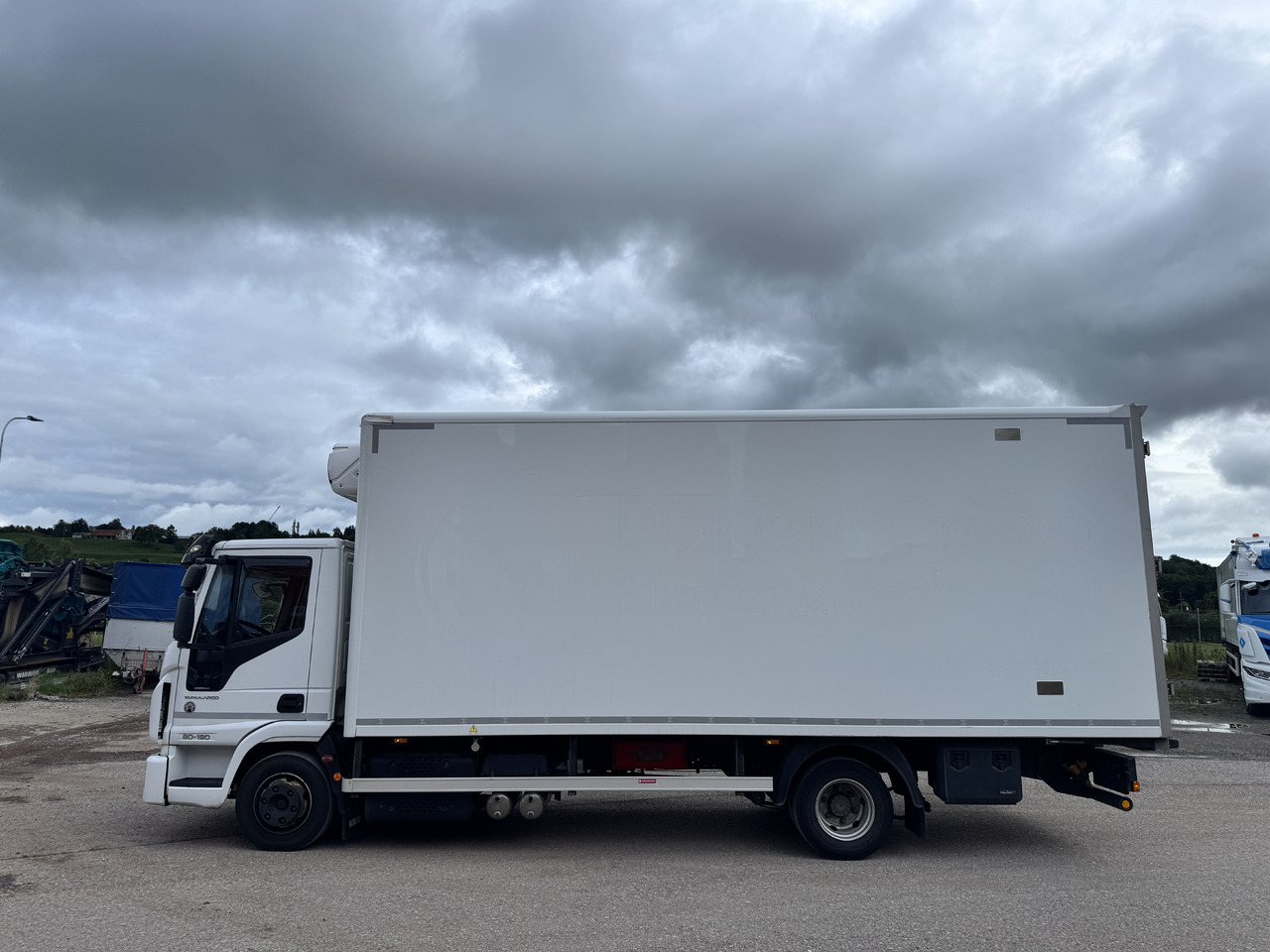 IVECO 80E190 Eurocargo Kühlkoffer (Partikelfilter defekt) - Chladírenský nákladní automobil: obrázek 2 IVECO 80E190 Eurocargo Kühlkoffer (Partikelfilter defekt) - Chladírenský nákladní automobil: obrázek 2