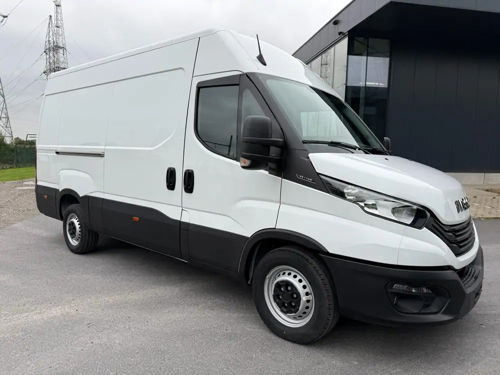 Iveco Daily 35-140 *L2H2*DISPO DE STOCK*Airco*Cruise control - Furgon: obrázek 2 Iveco Daily 35-140 *L2H2*DISPO DE STOCK*Airco*Cruise control - Furgon: obrázek 2