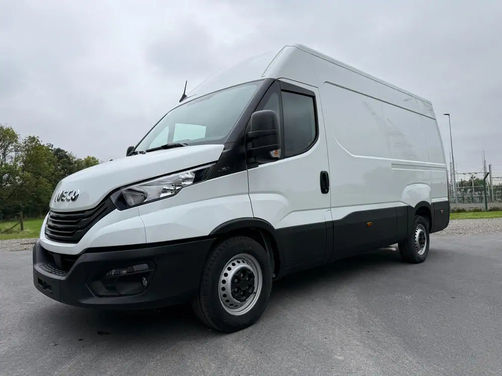 Iveco Daily 35-140 *L2H2*DISPO DE STOCK*Airco*Cruise control - Furgon: obrázek 1 Iveco Daily 35-140 *L2H2*DISPO DE STOCK*Airco*Cruise control - Furgon: obrázek 1