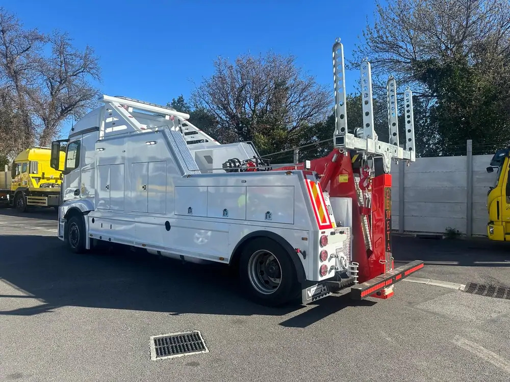 Mercedes-Benz Actros 1943 *NOUVELLE SUPERTRUCTURE GRS 20000 VEMASUR*FULL AIR - Odtahovka: obrázek 4 Mercedes-Benz Actros 1943 *NOUVELLE SUPERTRUCTURE GRS 20000 VEMASUR*FULL AIR - Odtahovka: obrázek 4