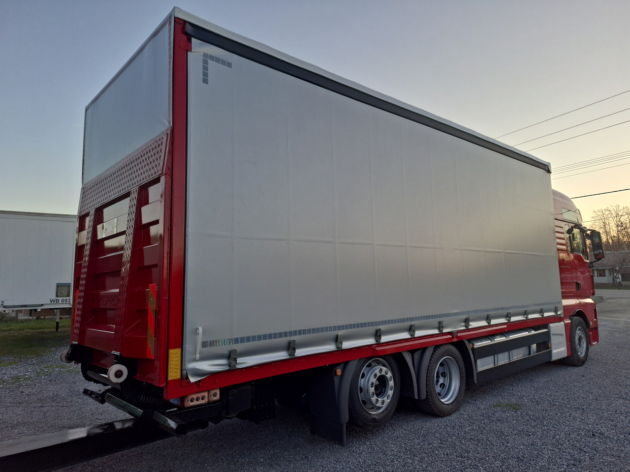 MAN TGX 26.440 E6 + SCHMITZ leasing MAN TGX 26.440 E6 + SCHMITZ: obrázek 28