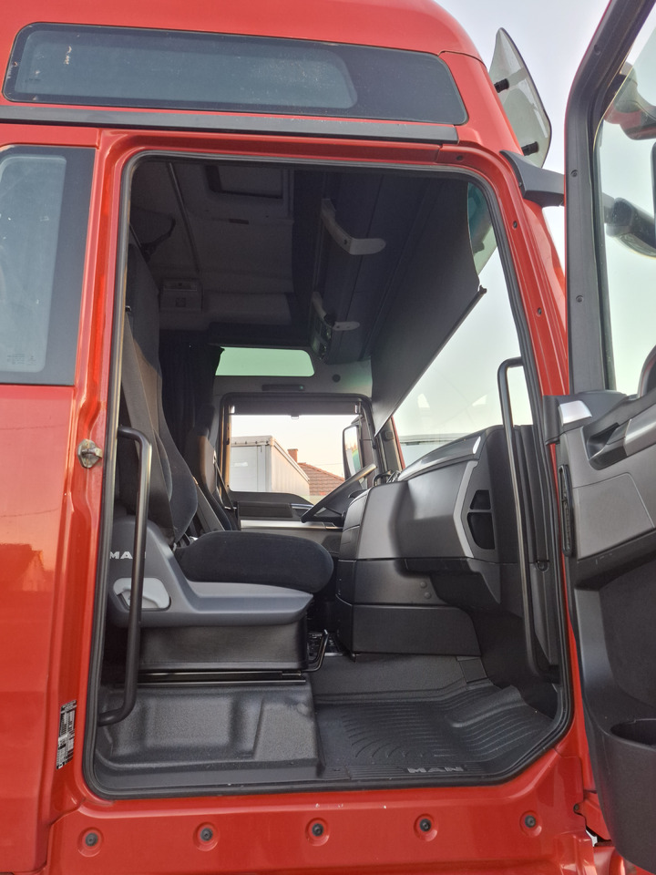 MAN TGX 26.440 E6 + SCHMITZ leasing MAN TGX 26.440 E6 + SCHMITZ: obrázek 9