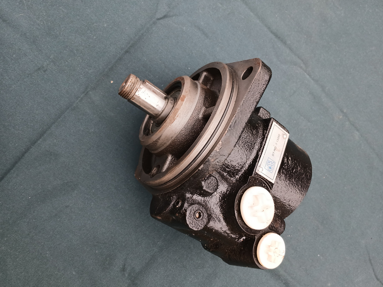Steeringpump DT 713202 for IVECO  - Čerpadlo hydraulického zesilovače: obrázek 1 Steeringpump DT 713202 for IVECO  - Čerpadlo hydraulického zesilovače: obrázek 1