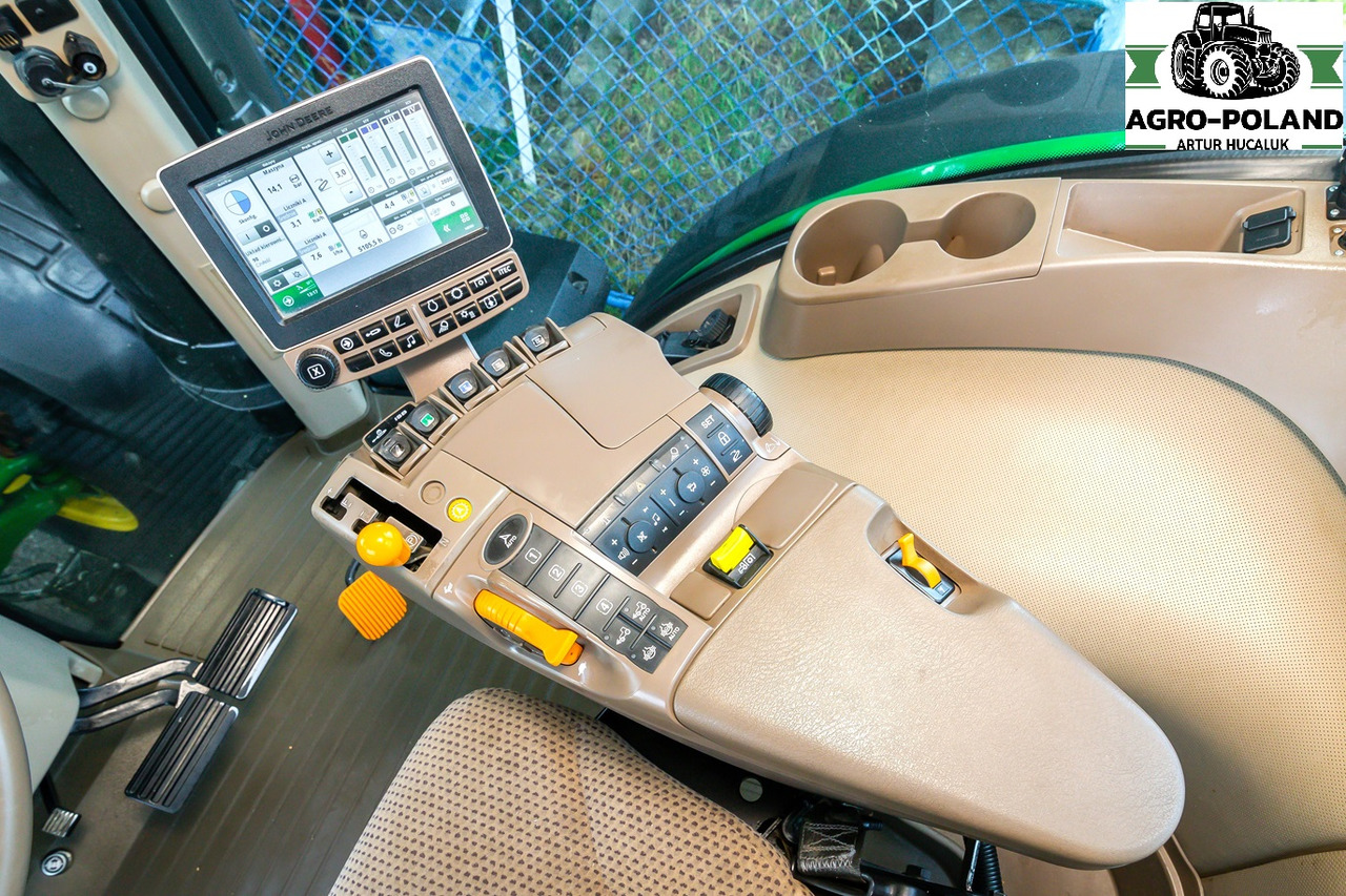 JOHN DEERE 8295 R - 5105 h - POWERSHIFT - AUTOTRAC - 2016 ROK - ORYGINALNE OPONY - Traktor: obrázek 3 JOHN DEERE 8295 R - 5105 h - POWERSHIFT - AUTOTRAC - 2016 ROK - ORYGINALNE OPONY - Traktor: obrázek 3