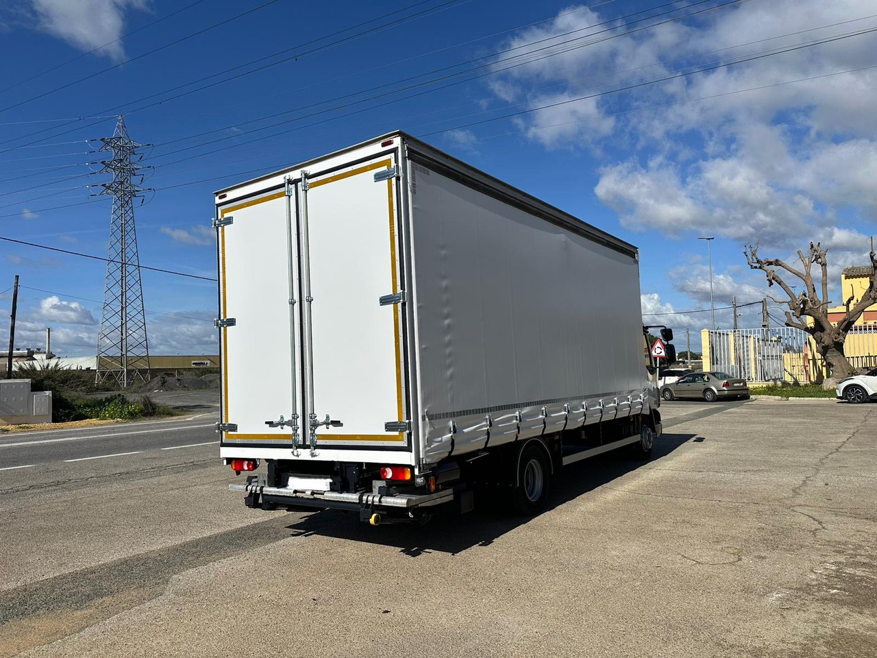 DAF LF 45.250 - Plachtový nákladní auto: obrázek 5 DAF LF 45.250 - Plachtový nákladní auto: obrázek 5