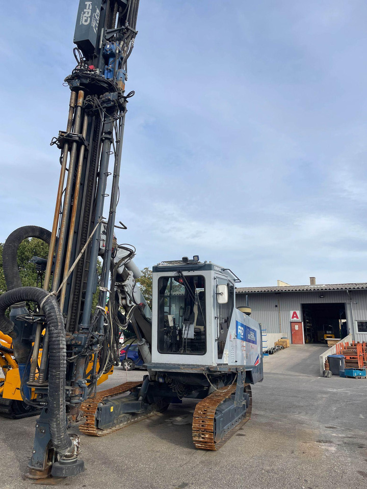 FURUKAWA HCR 1600 ED (hors du trou) - Vrtná souprava: obrázek 2 FURUKAWA HCR 1600 ED (hors du trou) - Vrtná souprava: obrázek 2