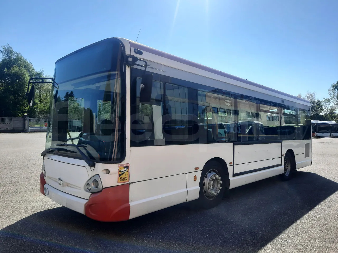 Heuliez GX127 - Městský autobus: obrázek 4 Heuliez GX127 - Městský autobus: obrázek 4